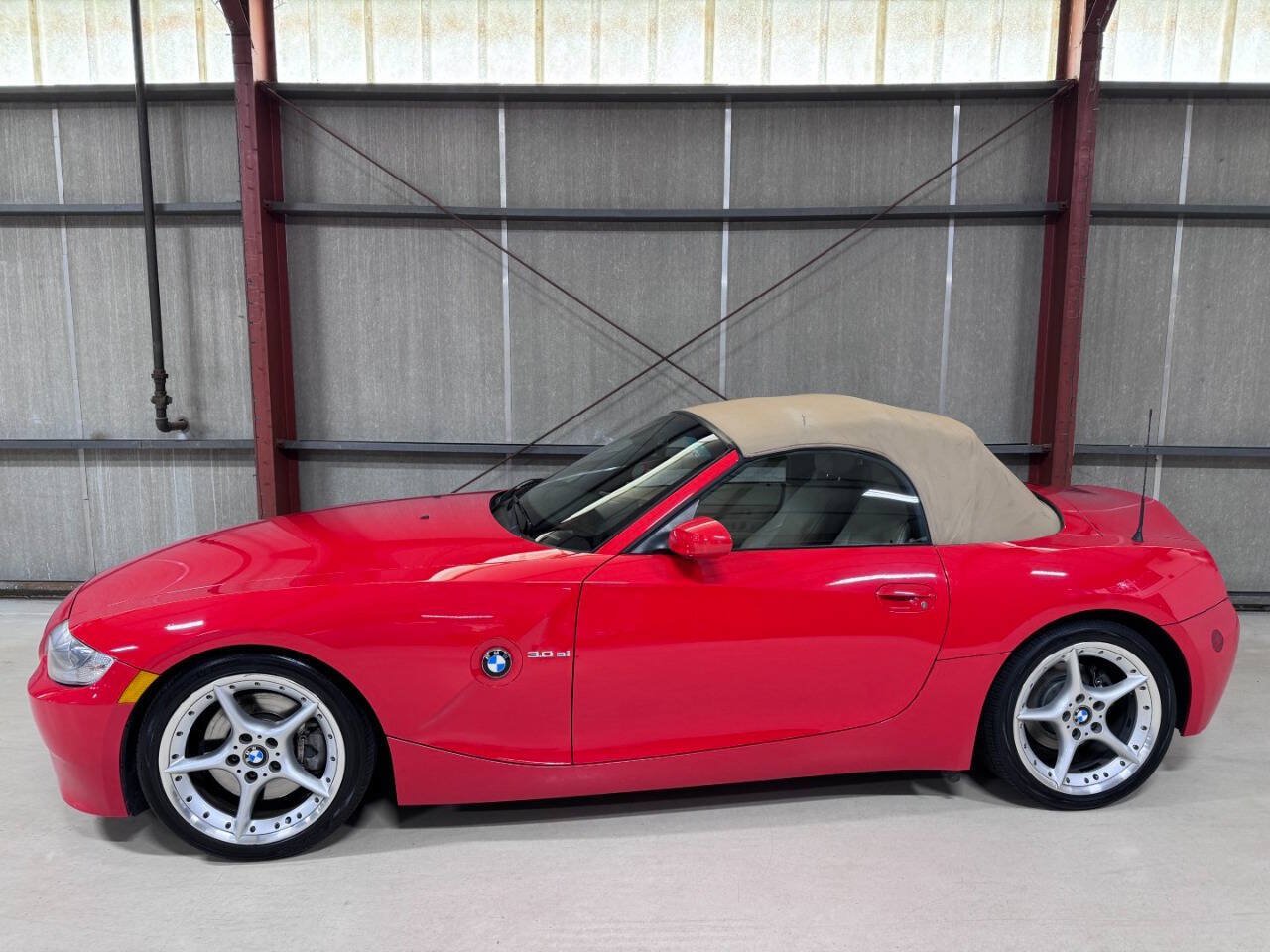 Used 2007 BMW Z4 3.0si RWD image 2