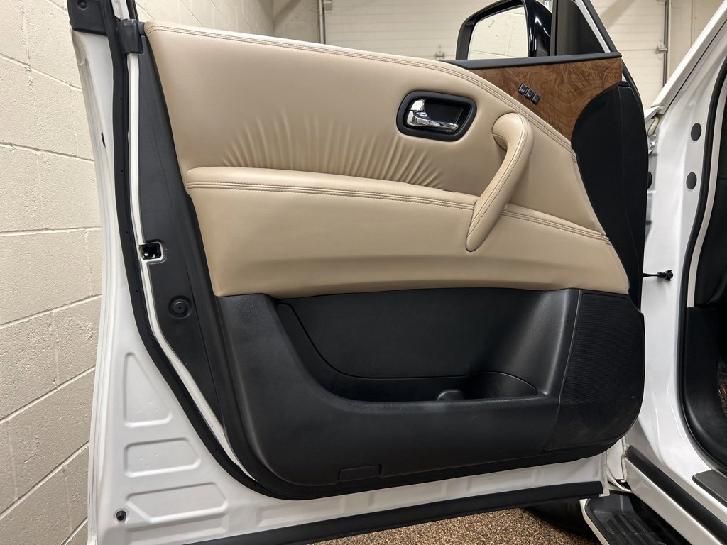 Used 2022 Nissan Armada SL w/ Captain's Chairs Package image 13