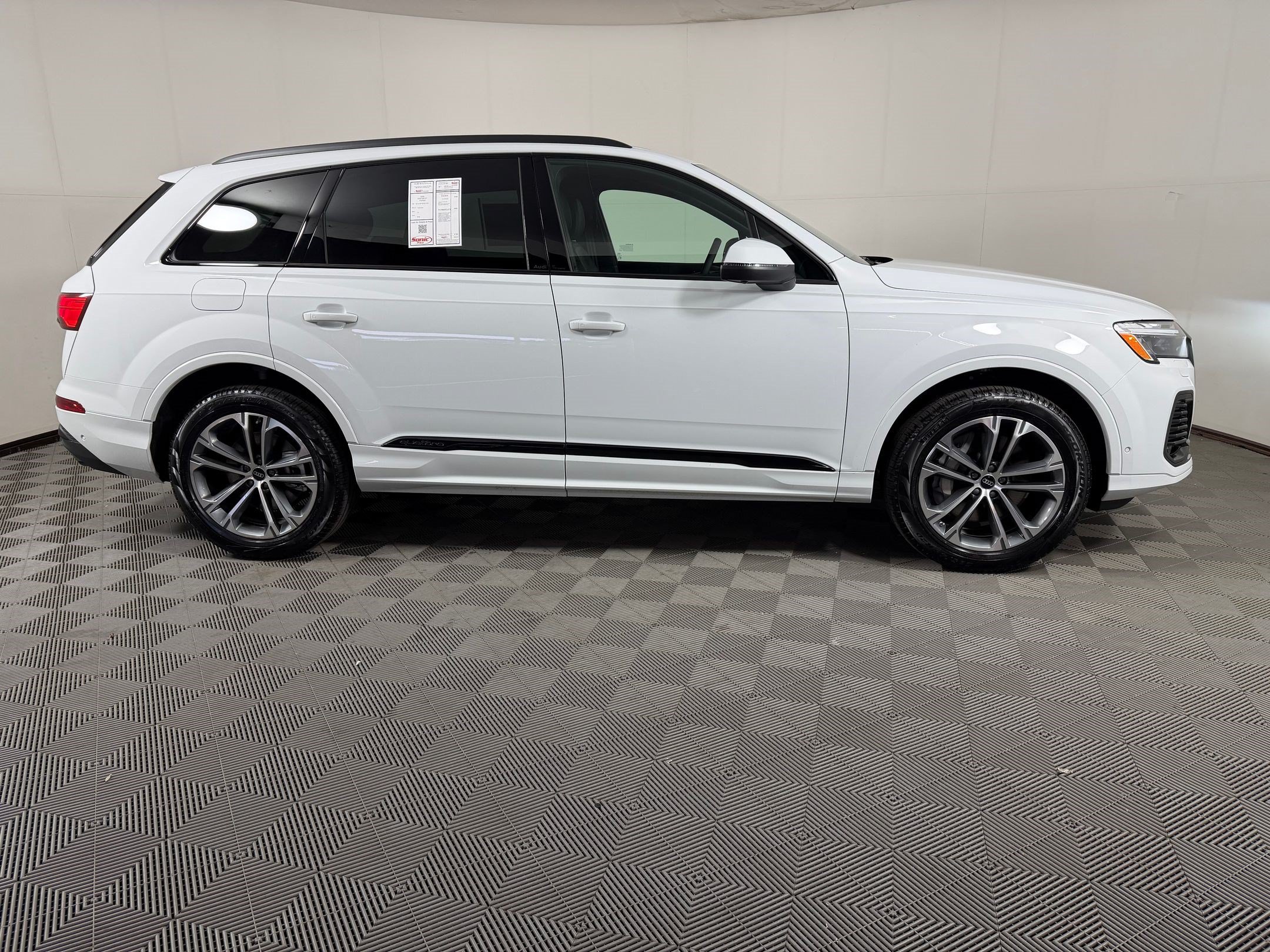 New 2026 Audi Q7 2.0T Premium AWD/4WD image 8