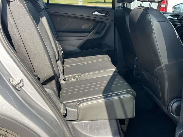 Used 2024 Volkswagen Tiguan SE FWD image 23