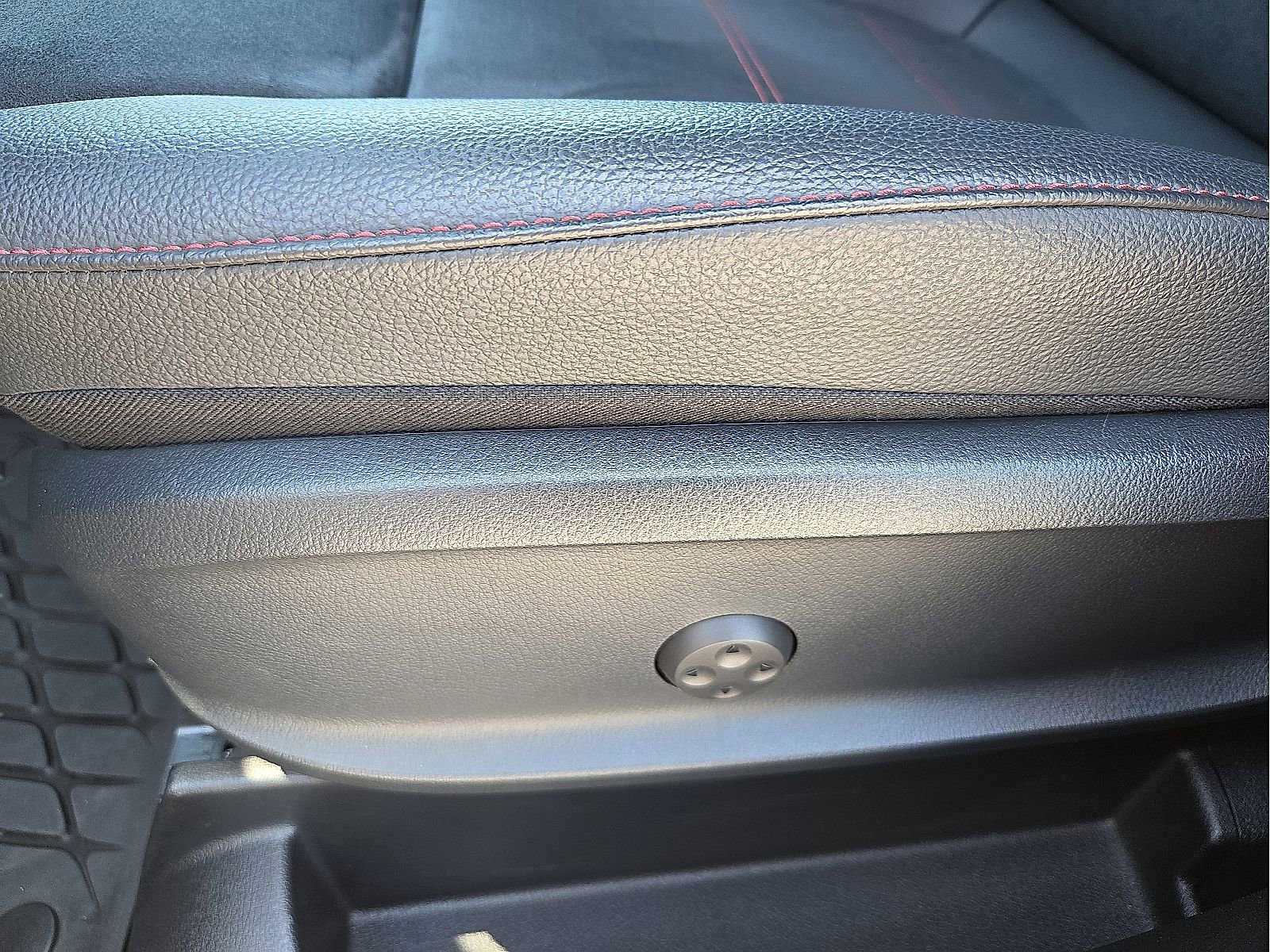 Used 2023 Mercedes-Benz GLA 250 4MATIC image 14