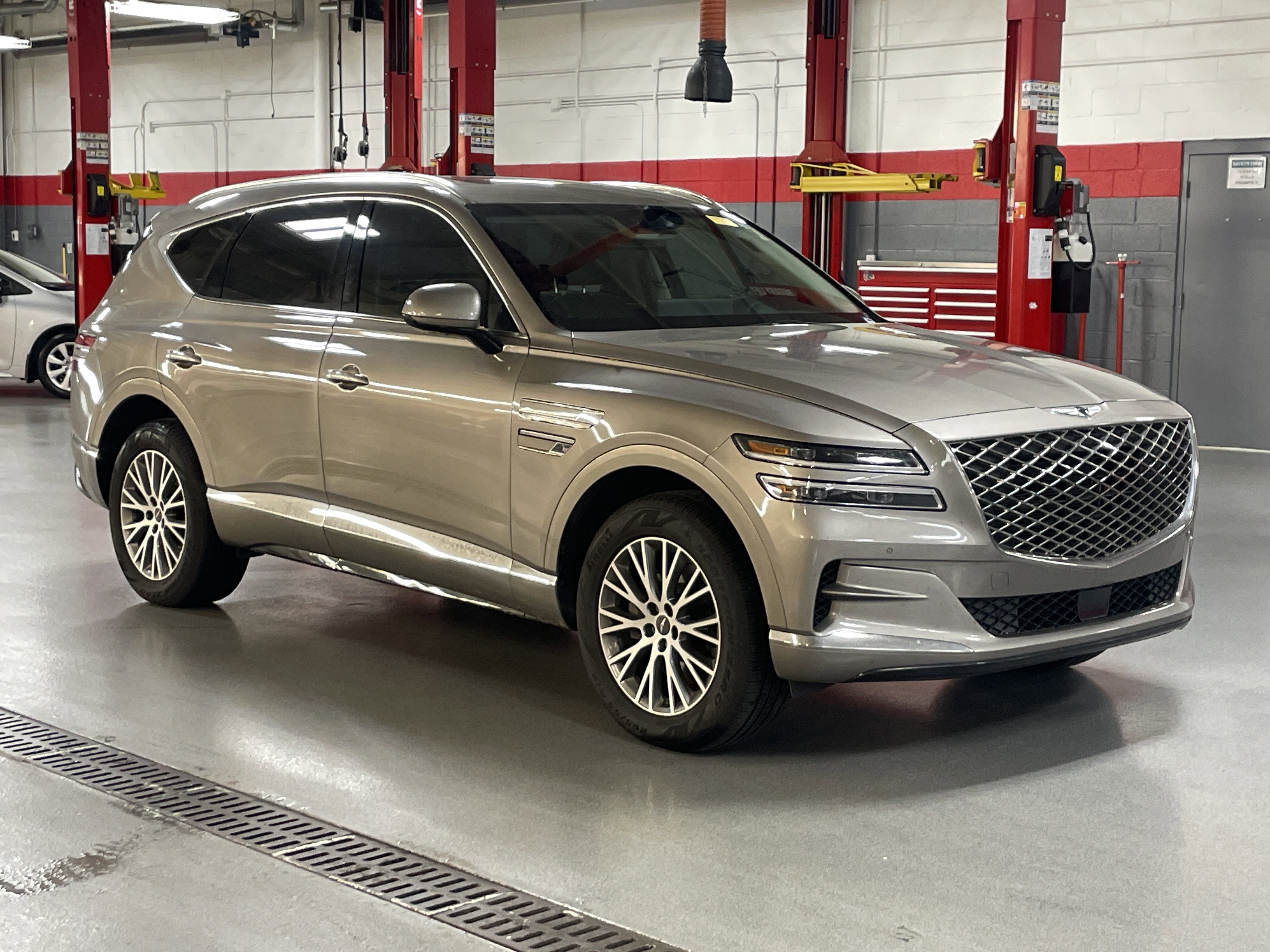 Used 2021 Genesis GV80 2.5T AWD/4WD image 2