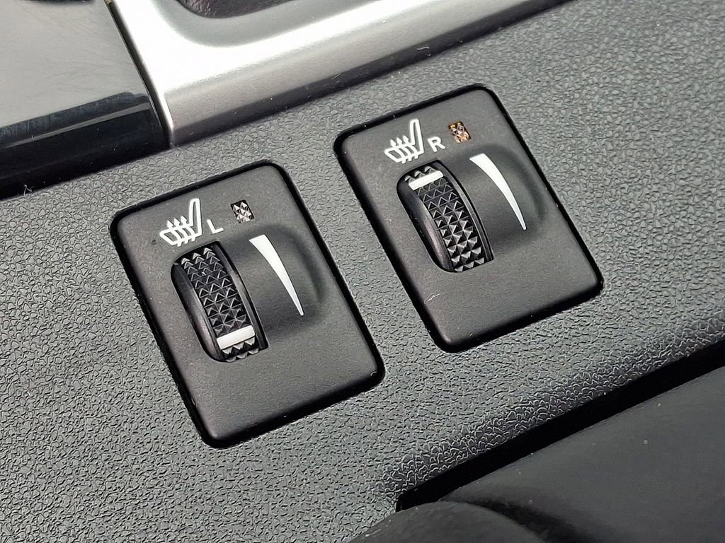 Used 2019 Toyota Highlander XLE AWD/4WD image 24