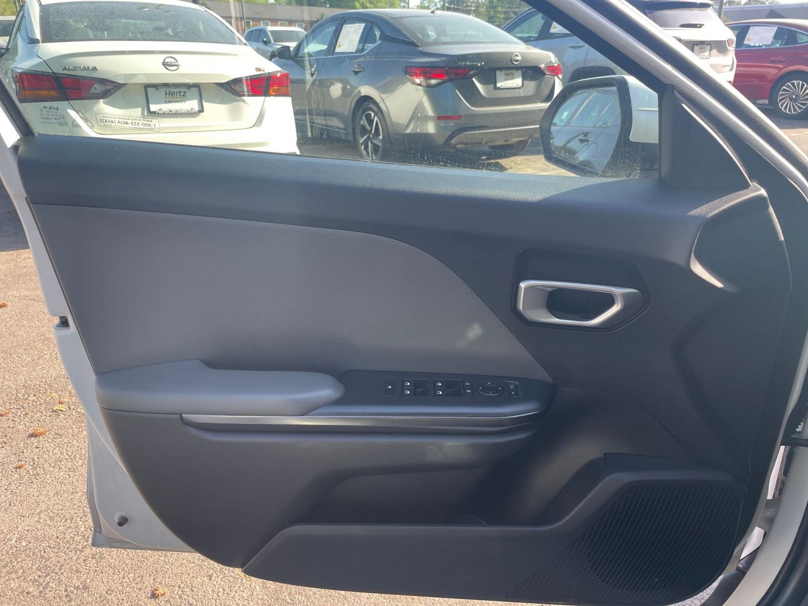 Used 2025 Kia K4 LXS image 18