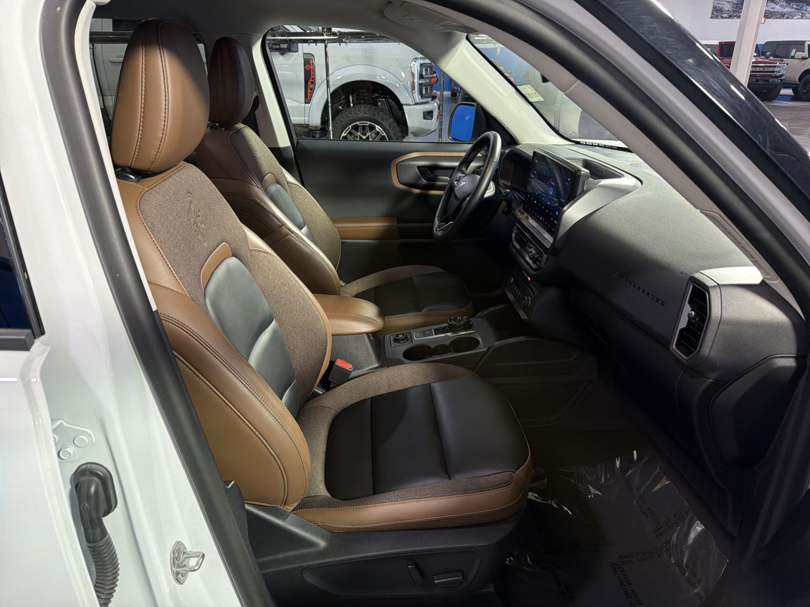 Used 2025 Ford Bronco Sport Outer Banks w/ Outer Banks Tech Package+ AWD/4WD image 24