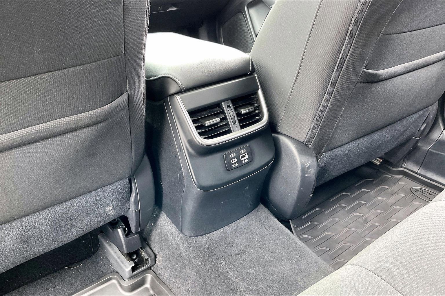 Used 2024 Subaru Outback Premium AWD/4WD image 24