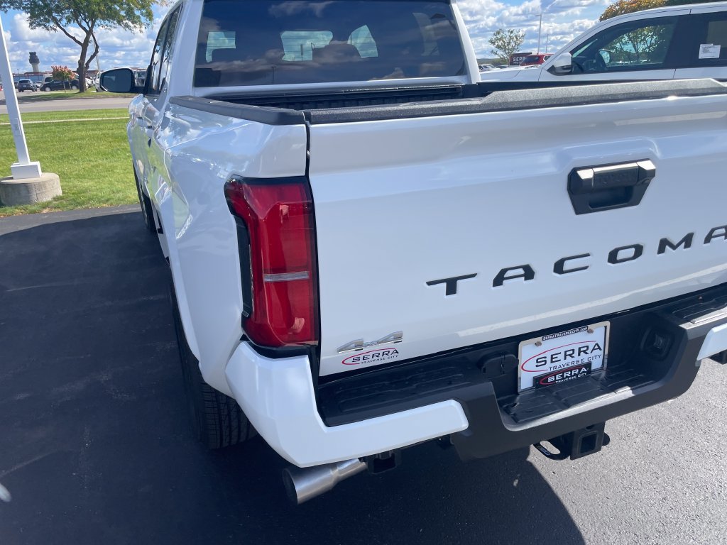 New 2026 Toyota Tacoma SR5 AWD/4WD image 8