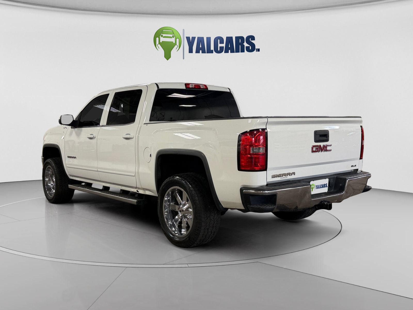 Used 2014 GMC Sierra 1500 SLE w/ SLE Value Package AWD/4WD image 3