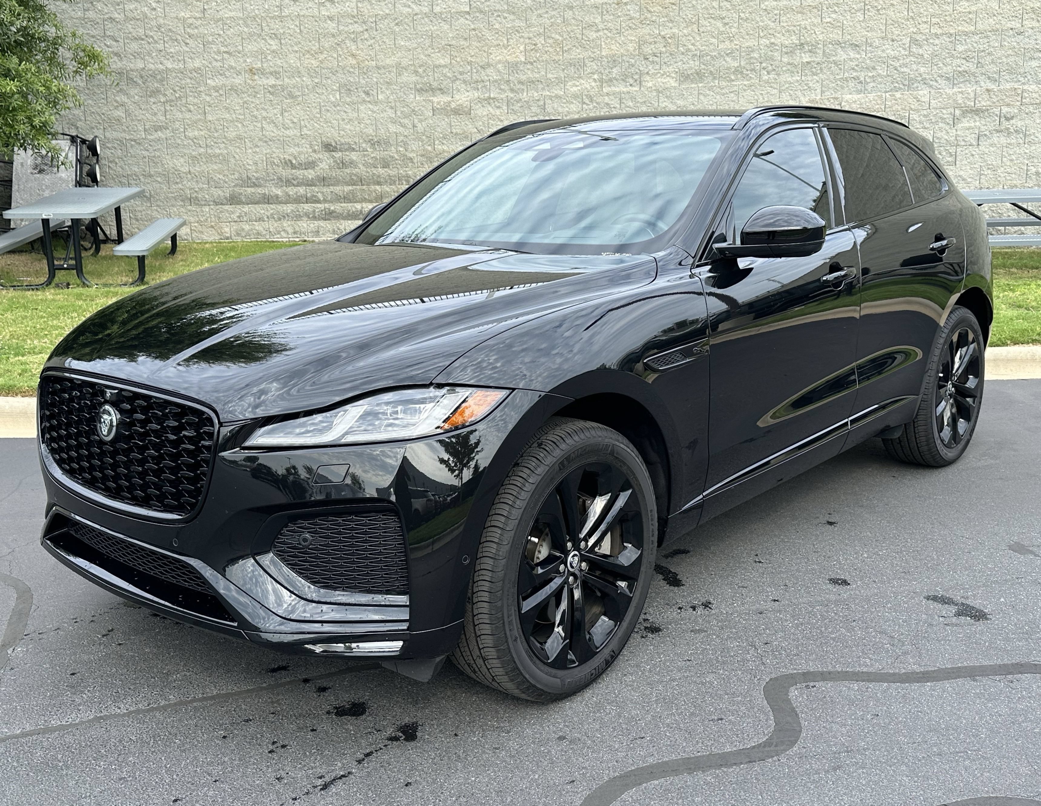 Used 2026 Jaguar F-PACE R-Dynamic S AWD/4WD image 1