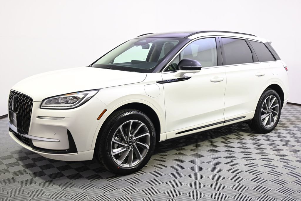 New 2026 Lincoln Corsair Grand Touring image 2