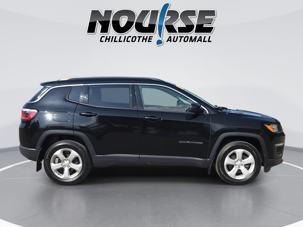 Used 2018 Jeep Compass Latitude w/ Popular Equipment Group AWD/4WD image 9