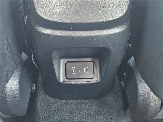 Used 2024 Hyundai Elantra Limited FWD image 17