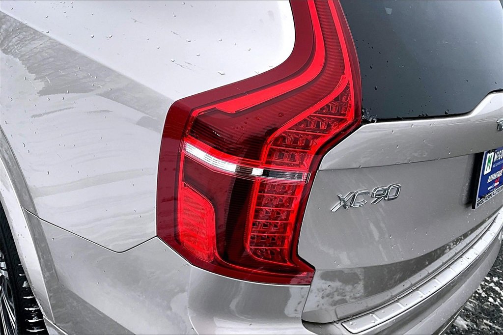 Certified 2023 Volvo XC90 B5 Core w/ Protection Package Premier image 23