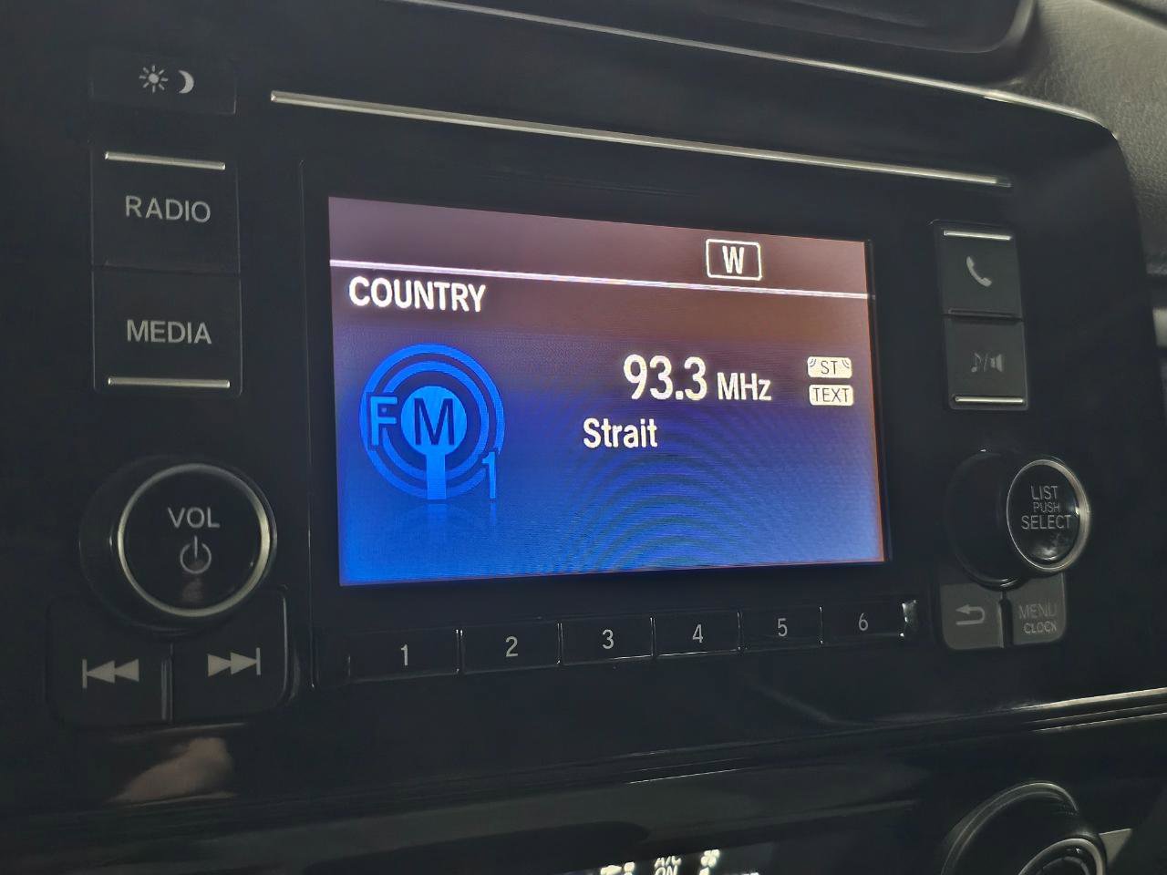 Used 2017 Honda CR-V LX image 40