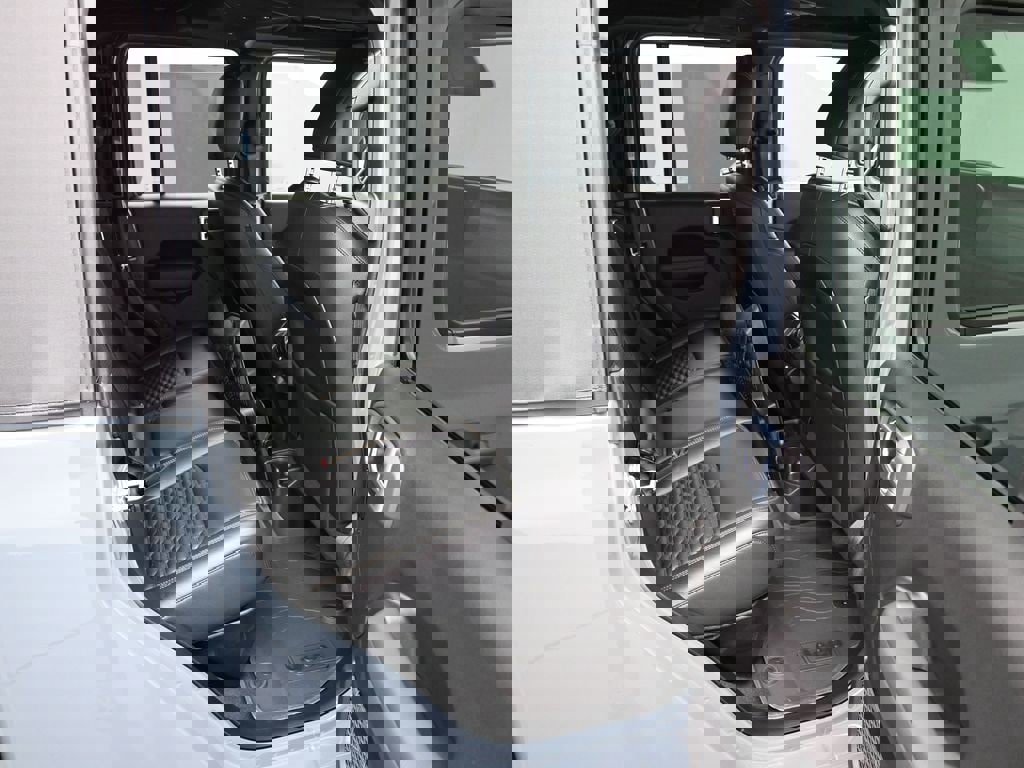 New 2026 Jeep Gladiator Sport image 25