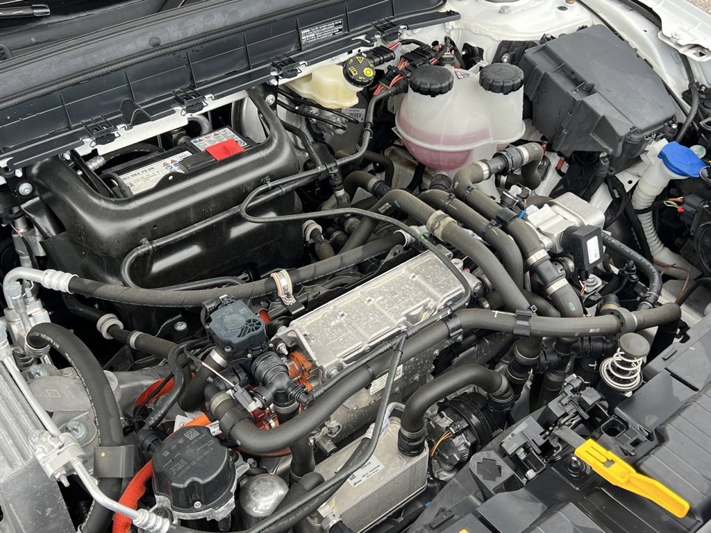 Used 2022 Mercedes-Benz EQB 300 4MATIC image 35