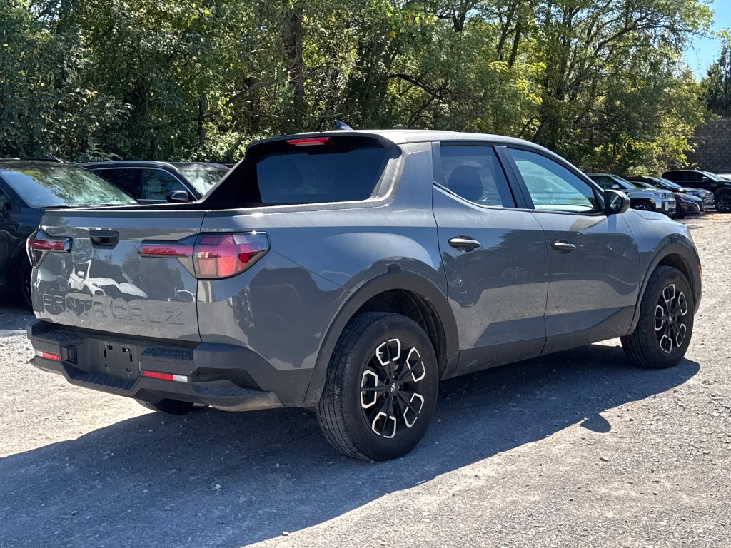 Used 2023 Hyundai Santa Cruz SE FWD image 6