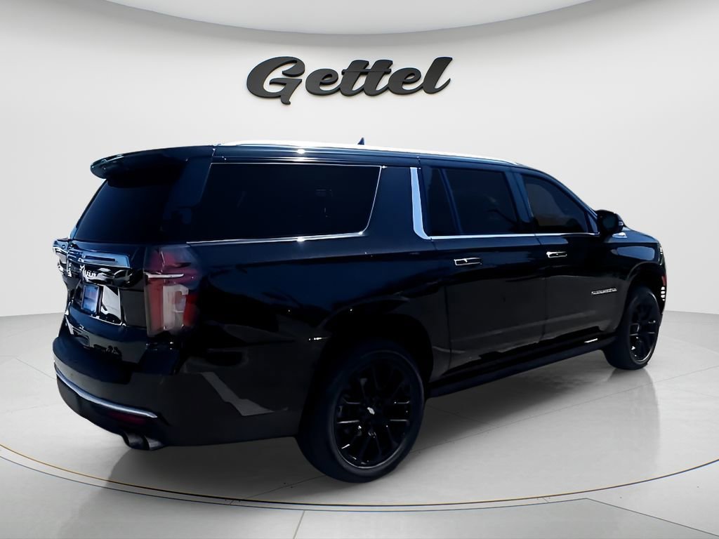 Used 2023 Chevrolet Suburban High Country image 5