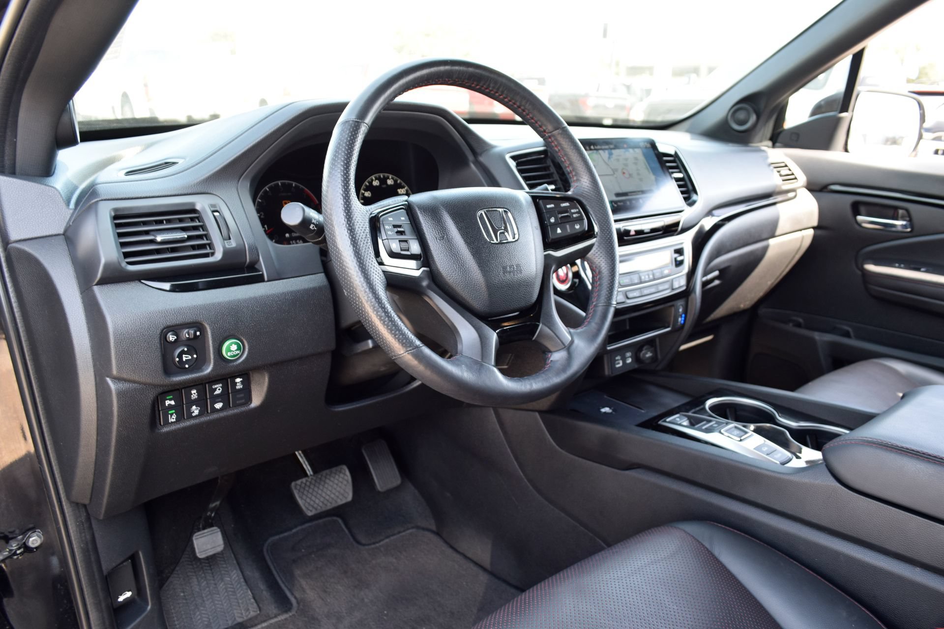 Used 2024 Honda Ridgeline Black Edition image 15