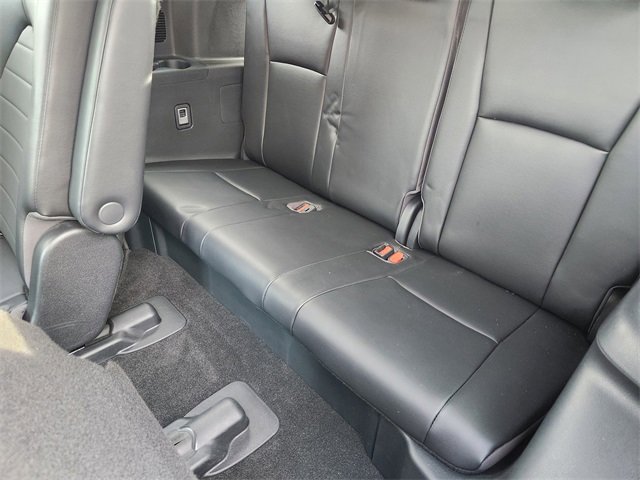 Used 2023 Toyota Highlander XLE image 32