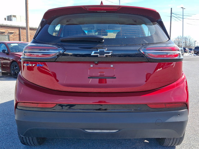 Used 2023 Chevrolet Bolt LT w/ Infotainment Package image 5