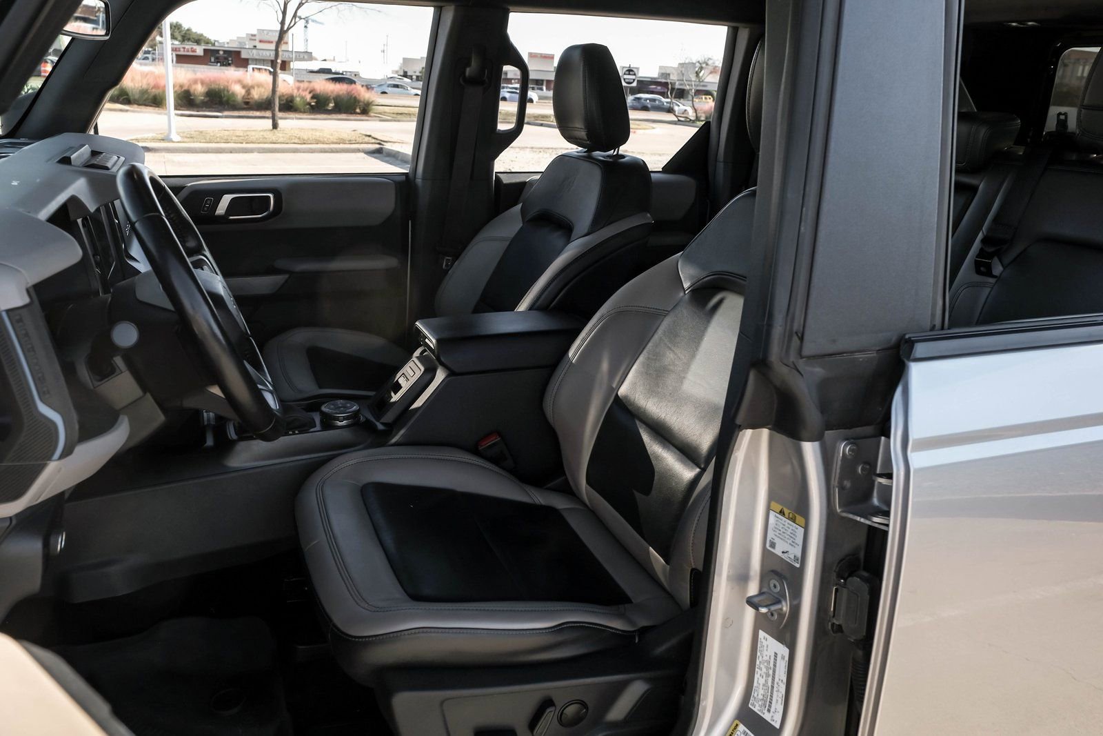 Used 2022 Ford Bronco Wildtrak image 31