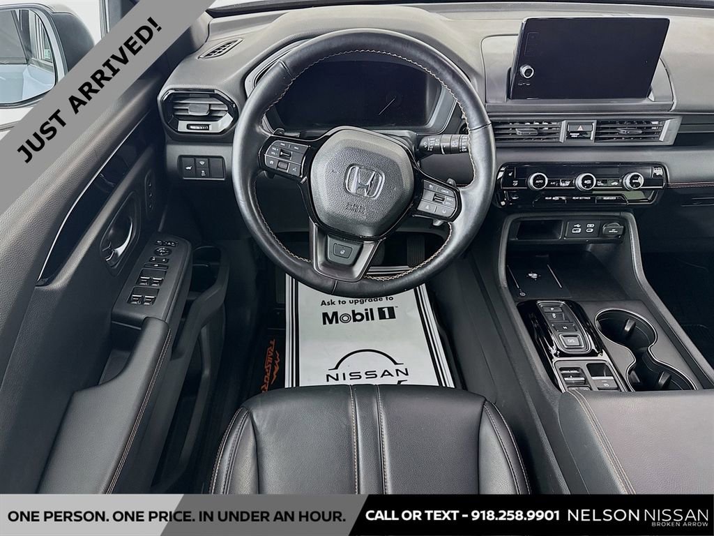Used 2023 Honda Pilot TrailSport image 22