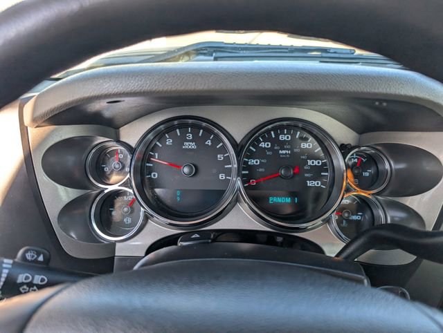 Used 2014 Chevrolet Silverado 2500 W/T AWD/4WD image 16
