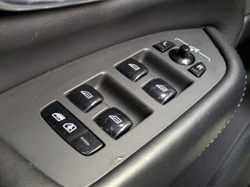 Used 2020 Volvo XC90 T6 Inscription w/ Protection Package Premier image 34