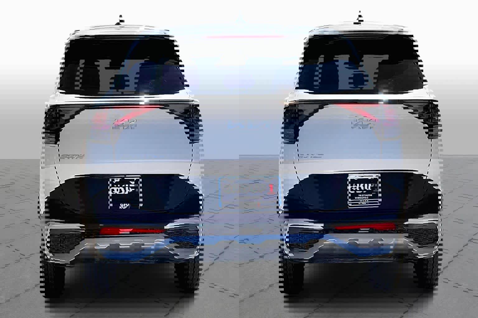 Used 2023 Kia Sportage EX image 5