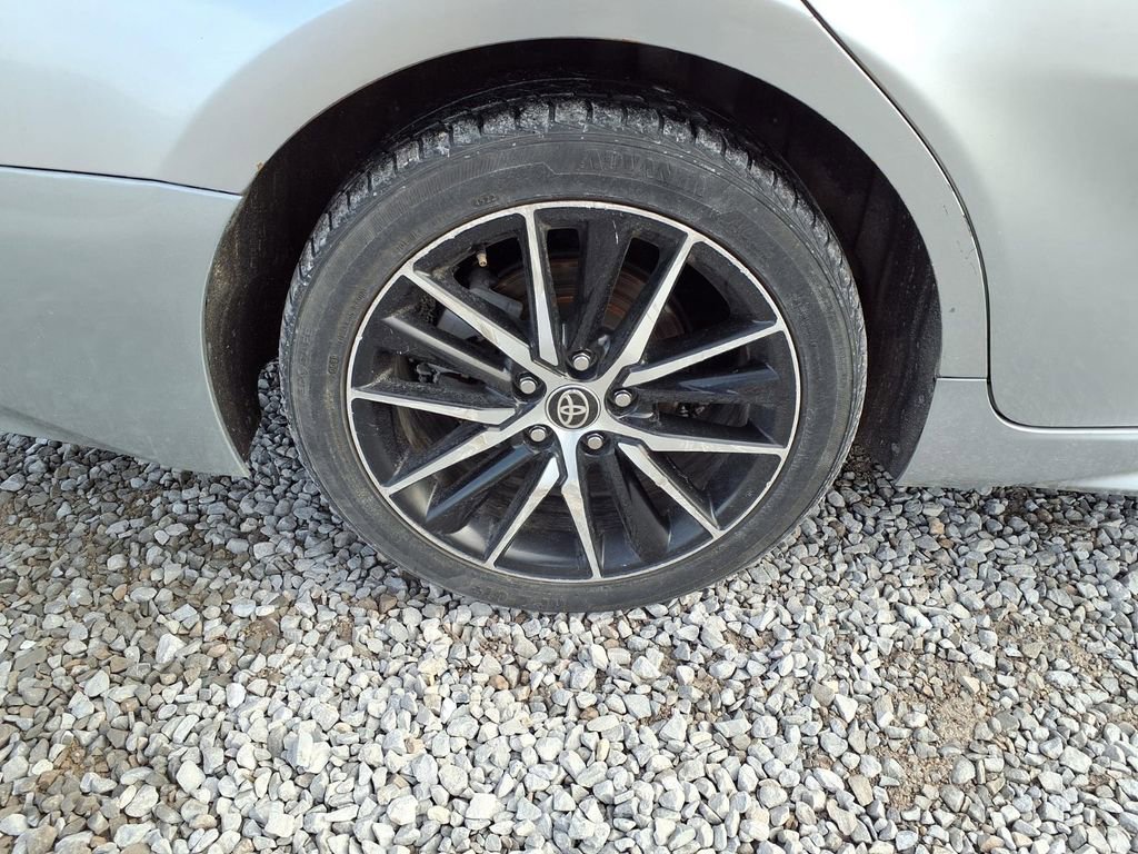 Used 2021 Toyota Camry SE FWD image 33