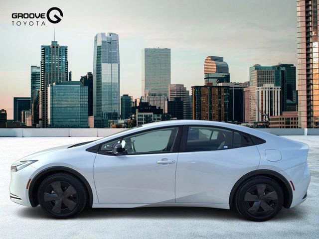 Used 2024 Toyota Prius Prime SE image 2
