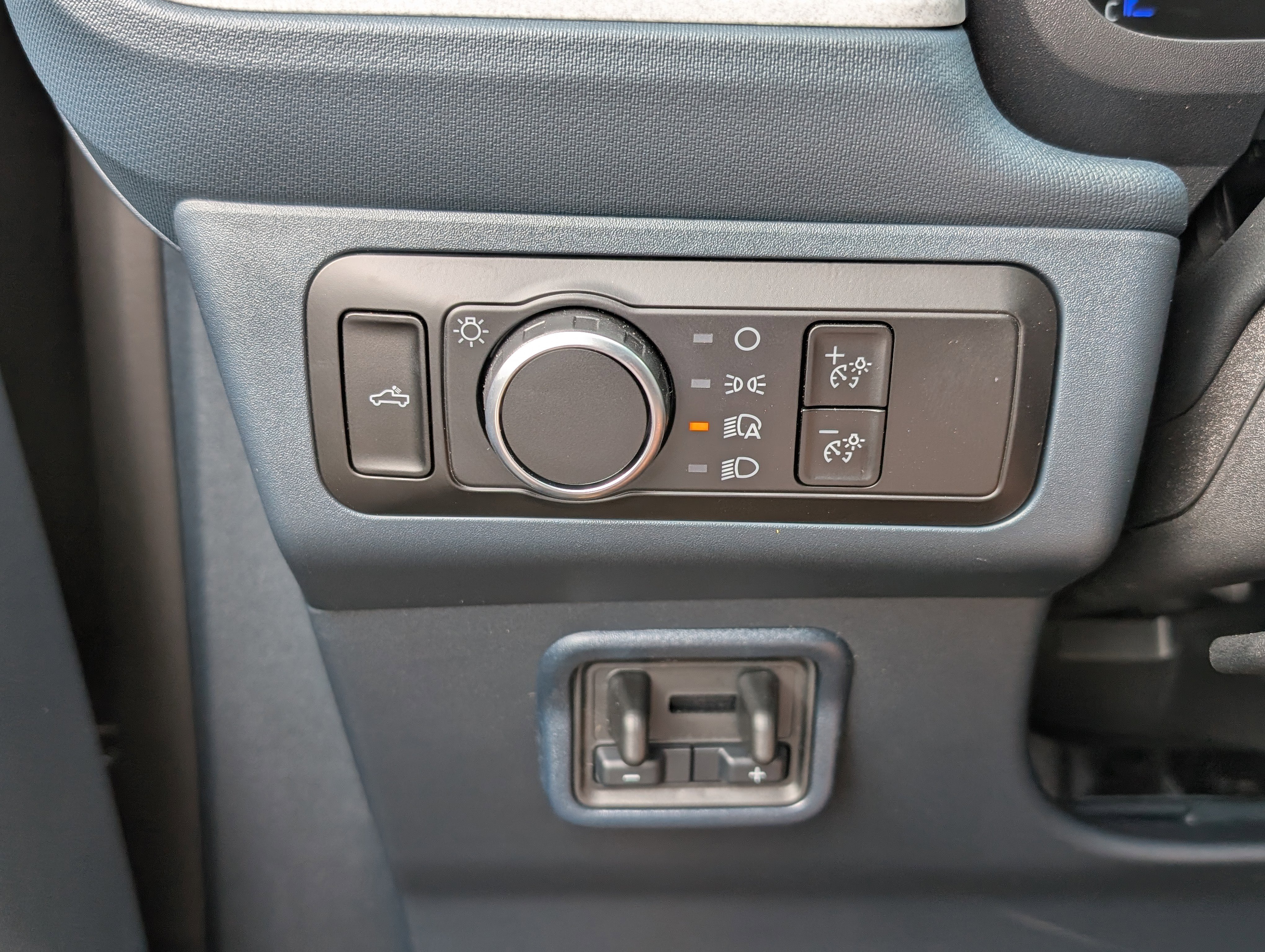 New 2025 Ford Maverick XLT w/ XLT Luxury Package image 17