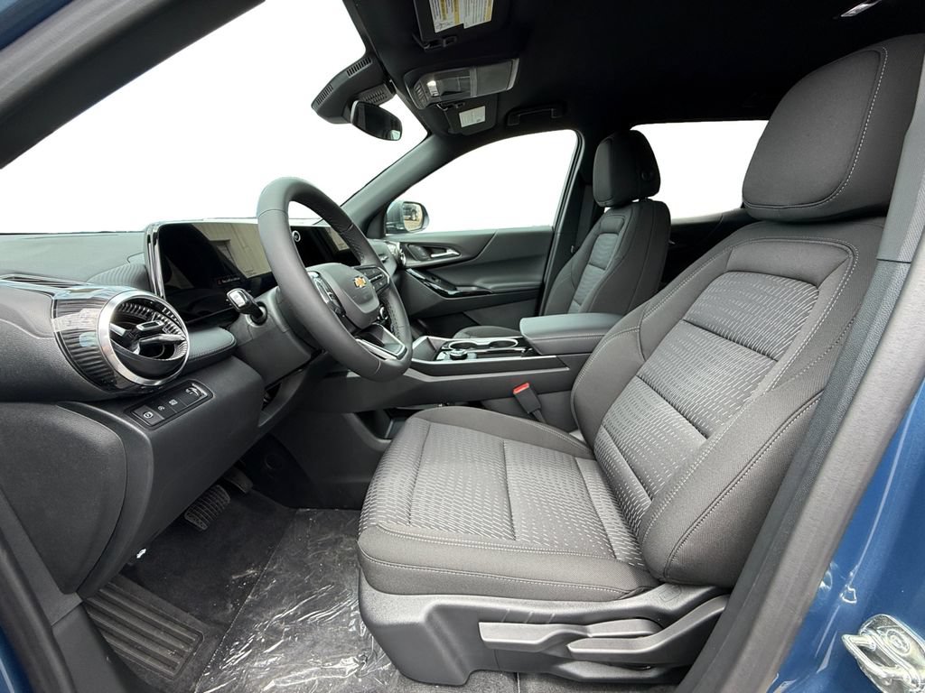 New 2027 Chevrolet Equinox LT FWD image 9