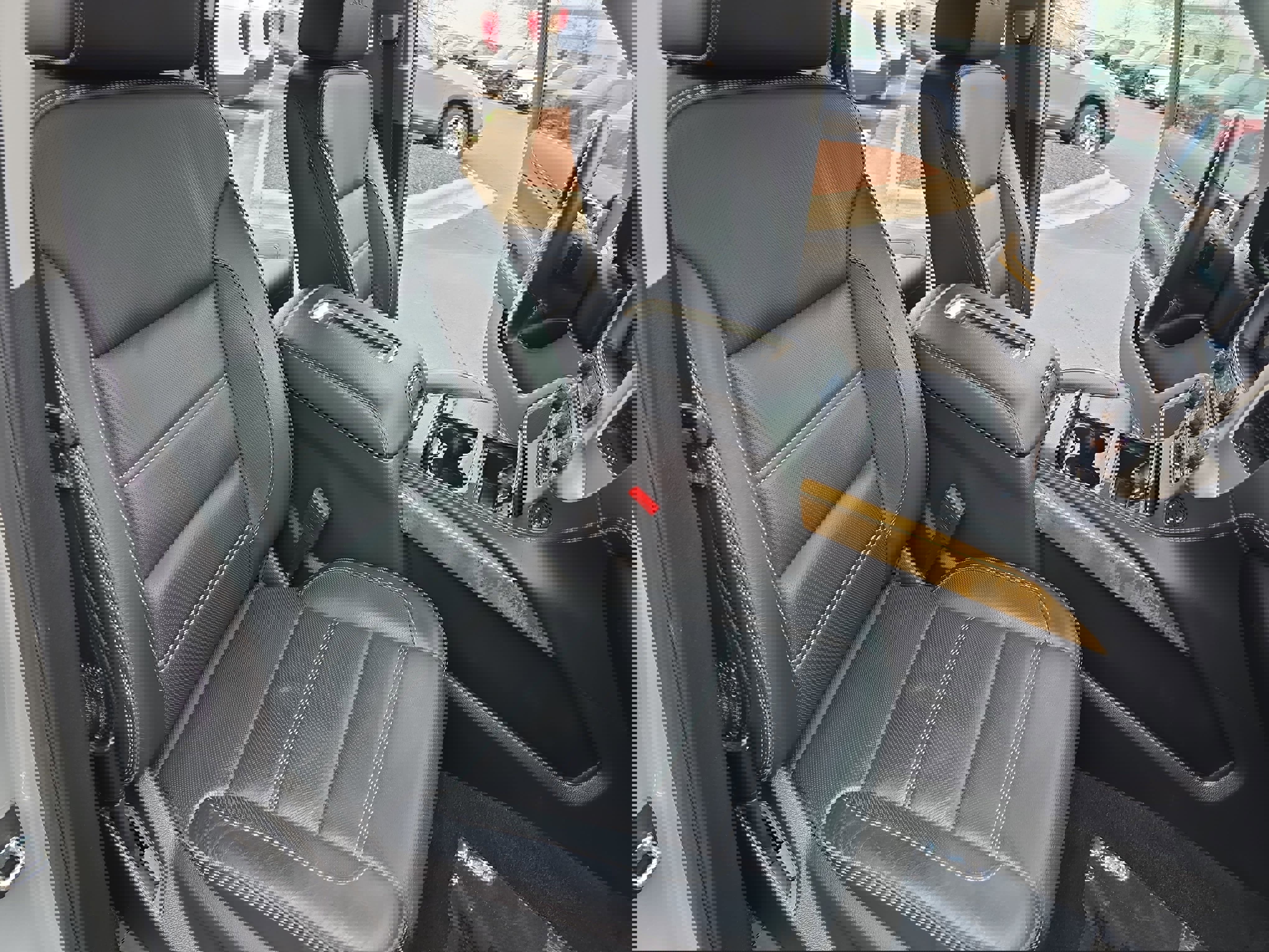 Used 2017 GMC Yukon Denali w/ Open Road Package image 10