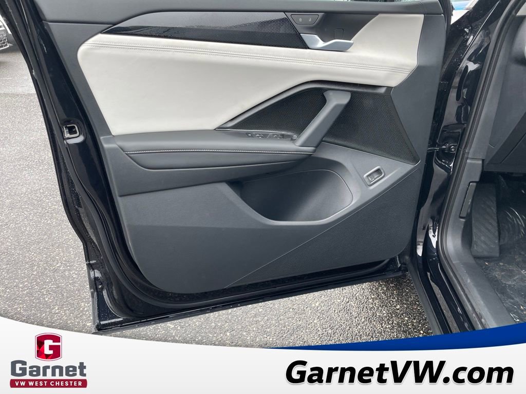 New 2026 Volkswagen Tiguan SE image 10