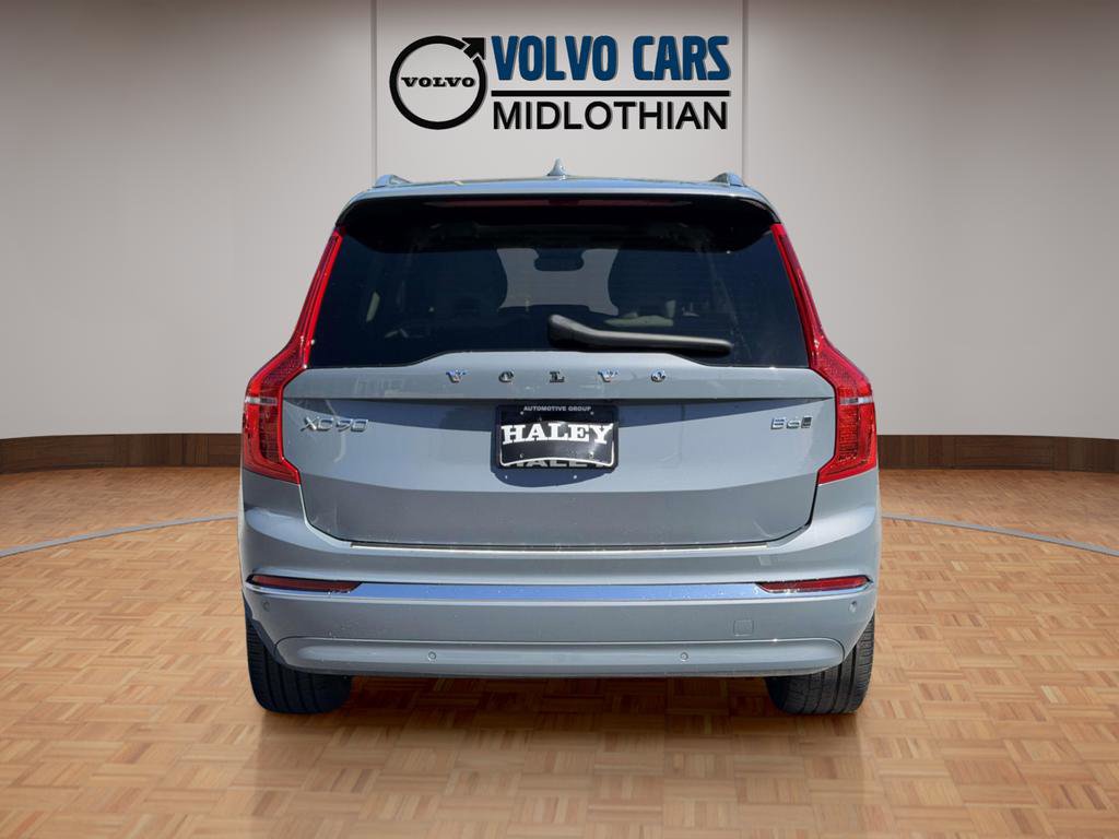 Used 2023 Volvo XC90 B6 Plus AWD/4WD image 21