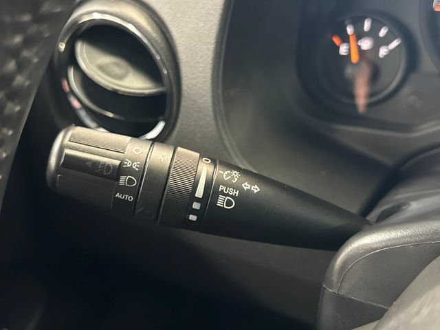Used 2017 Jeep Patriot High Altitude FWD image 29
