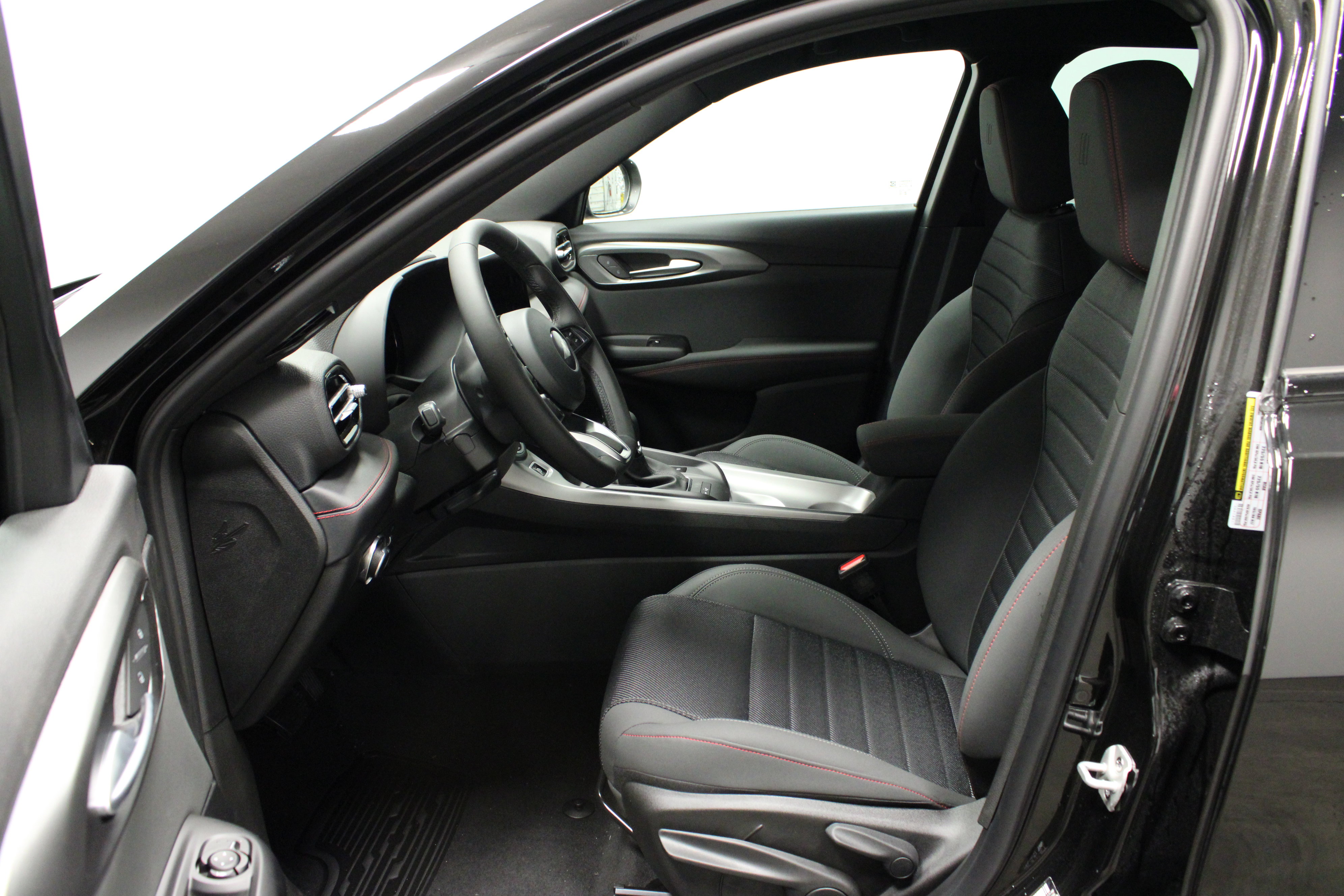 New 2024 Dodge Hornet GT w/ GT Blacktop Package image 15