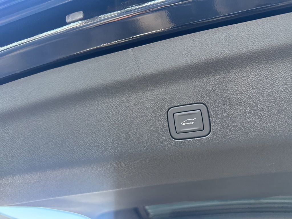 New 2026 Chevrolet Tahoe High Country image 15