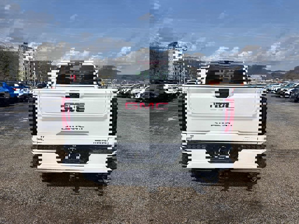 New 2026 GMC Sierra 2500 Denali w/ Denali Reserve Package image 4