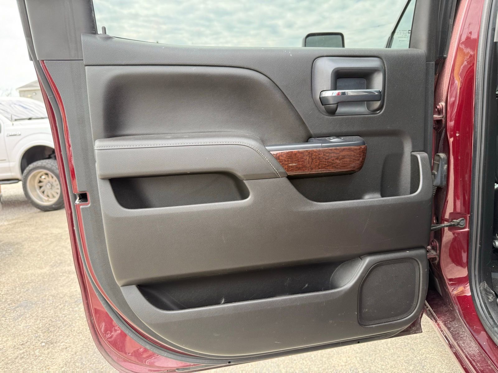 Used 2017 GMC Sierra 2500 SLE w/ HD SLE Preferred Plus Package image 24