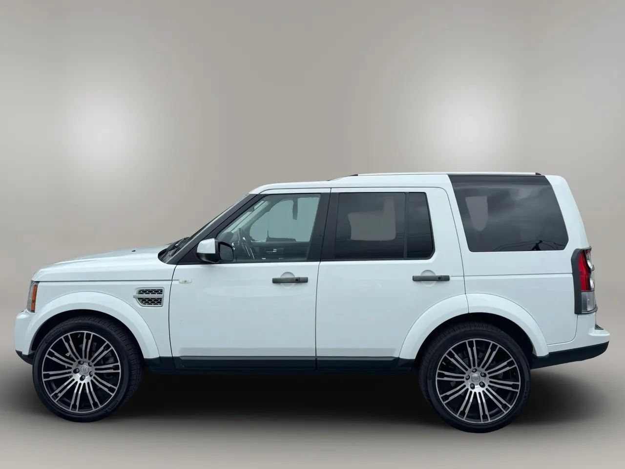 Used 2012 Land Rover LR4 HSE AWD/4WD image 5