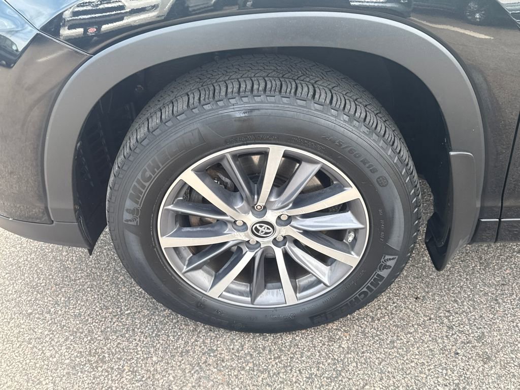 Used 2017 Toyota Highlander XLE AWD/4WD image 42