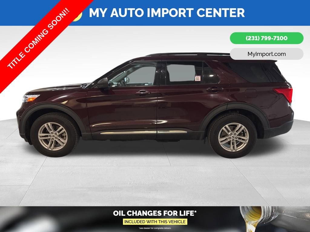 Used 2022 Ford Explorer XLT w/ Equipment Group 202A image 4