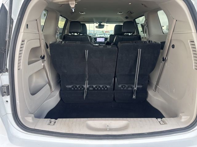 Certified 2022 Chrysler Pacifica Touring-L FWD image 5
