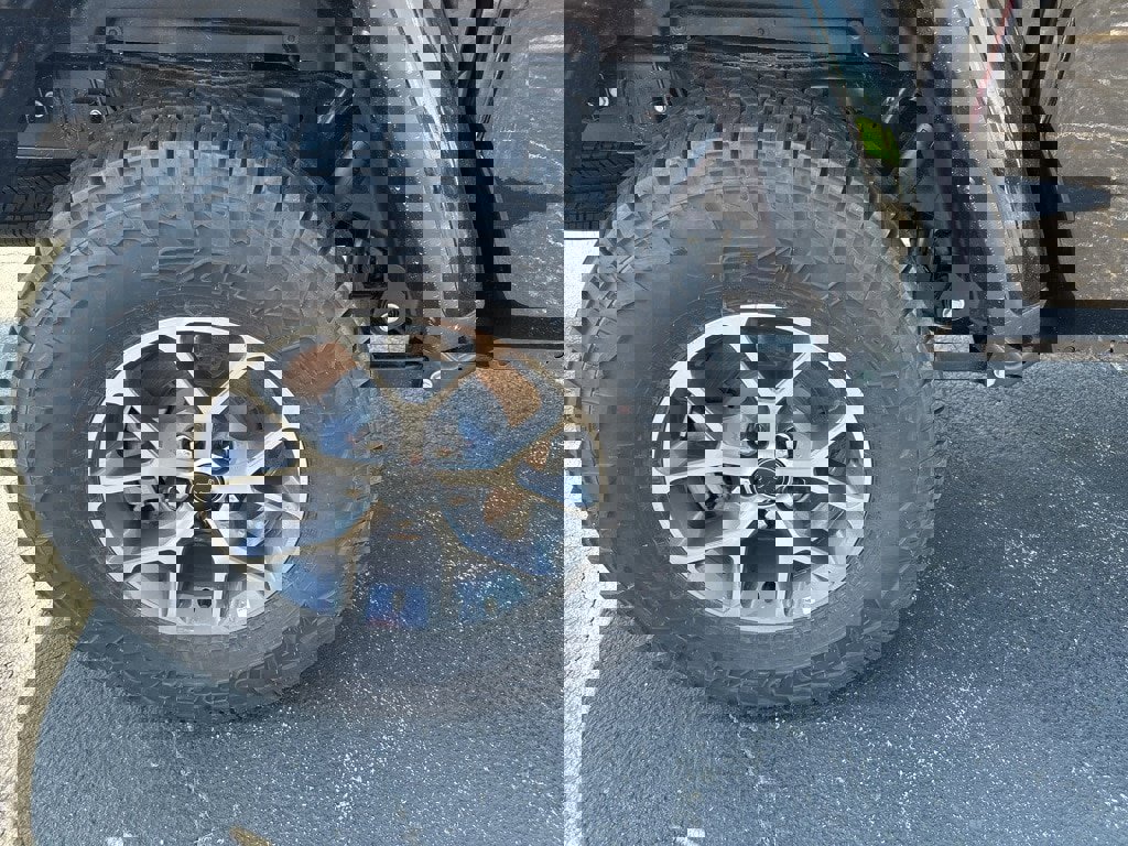 New 2025 Jeep Gladiator Sport image 5