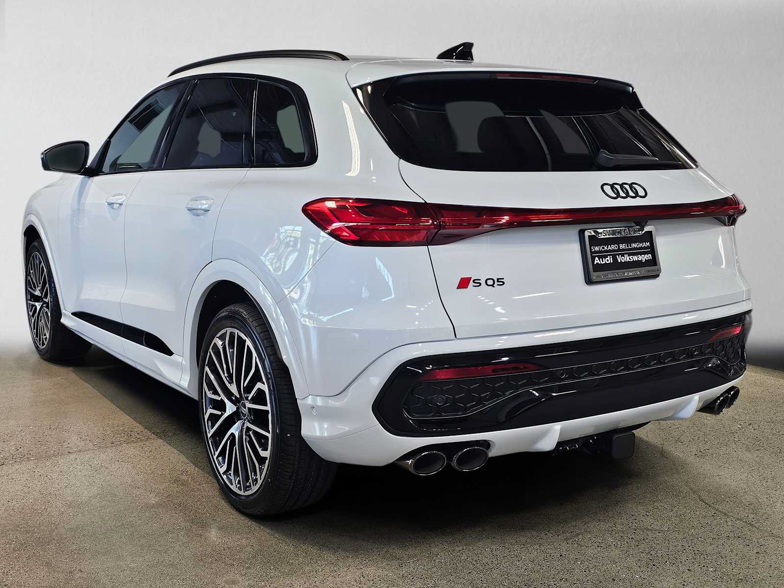 New 2026 Audi SQ5 Prestige AWD/4WD image 5