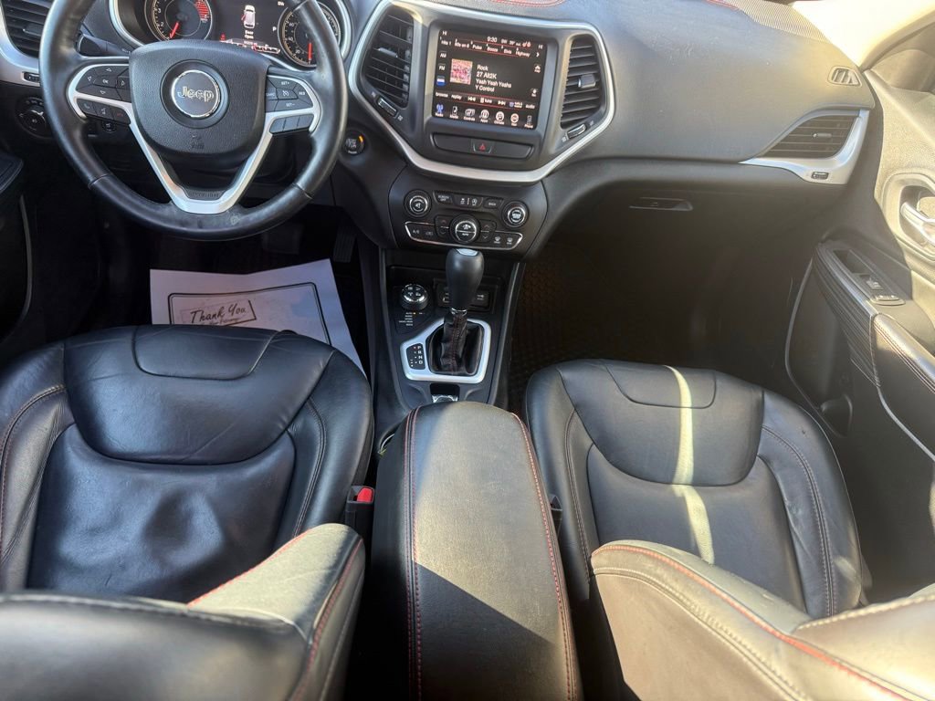 Used 2016 Jeep Cherokee Trailhawk w/ Comfort/Convenience Group image 37
