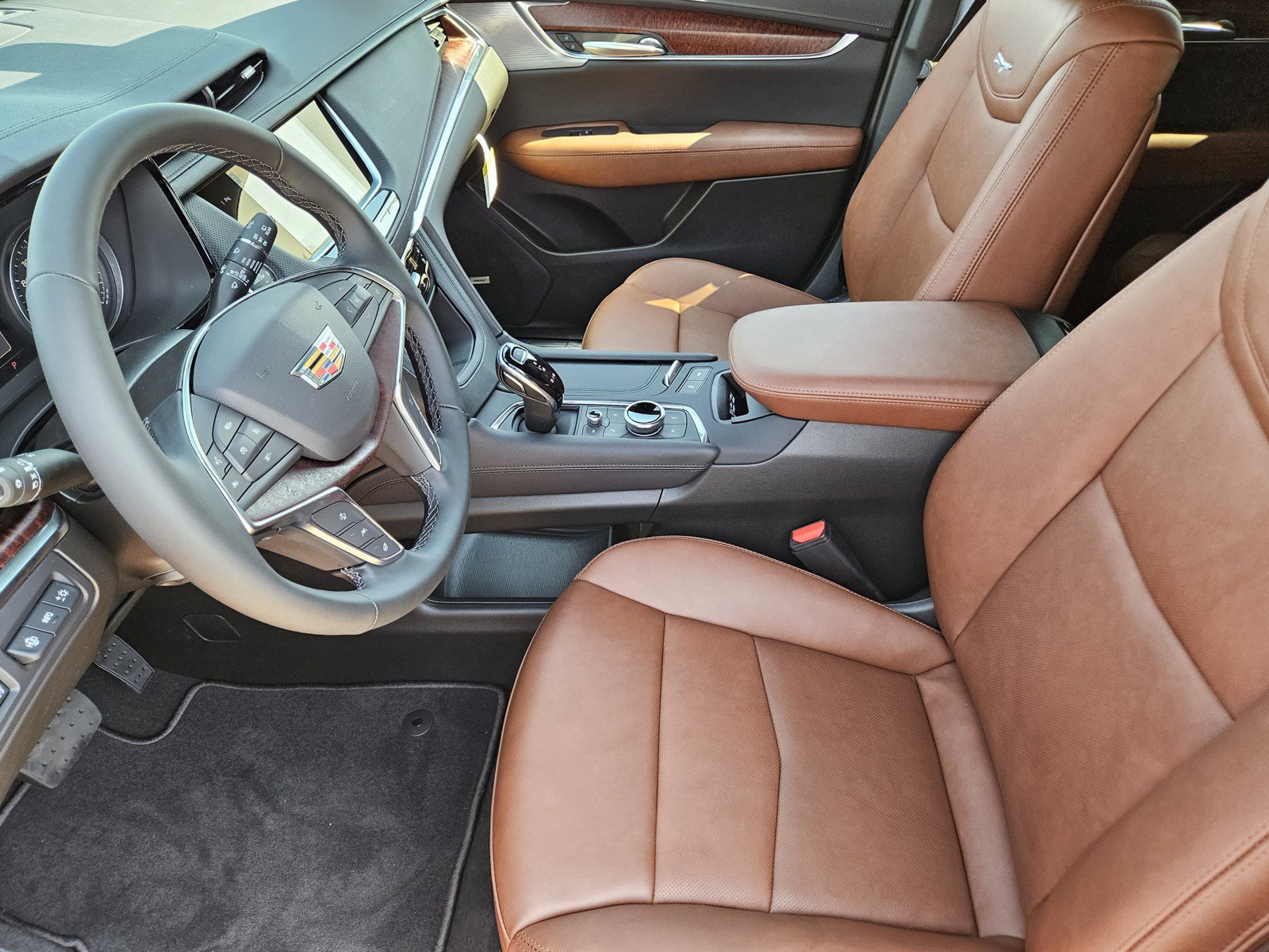 New 2026 Cadillac XT5 Premium Luxury w/ Driver Assist Package FWD image 9